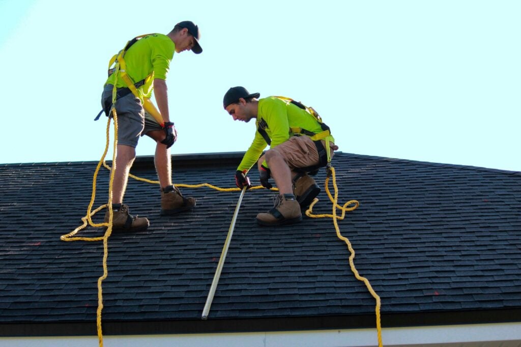 Choose the Right Roof Repair Contractor in Edmonton